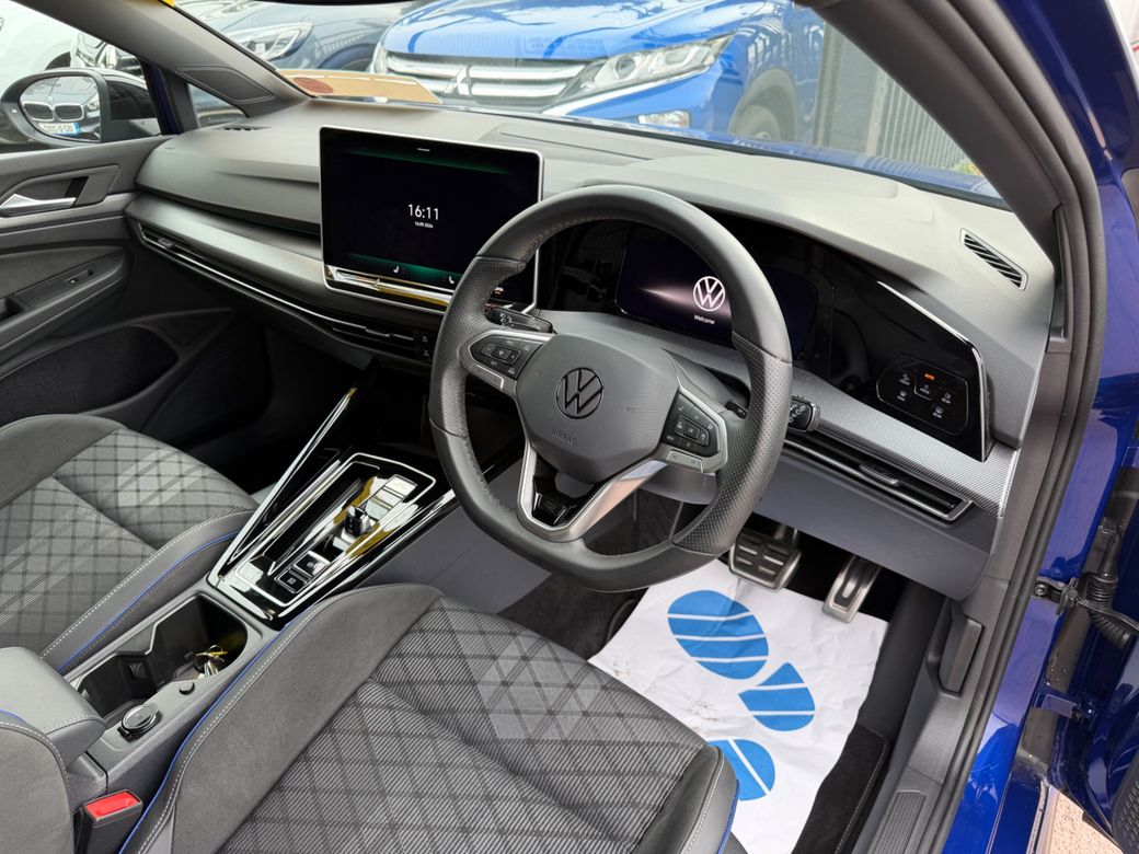 2025 Volkswagen Golf
