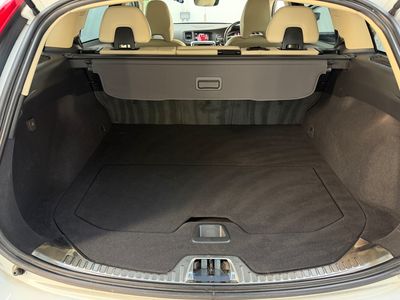2017 Volvo V60 Cross Country