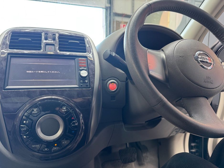 2016 Nissan March