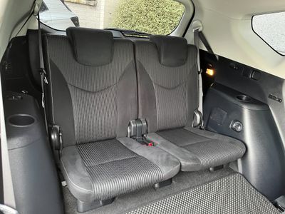 2016 Toyota Prius Alpha
