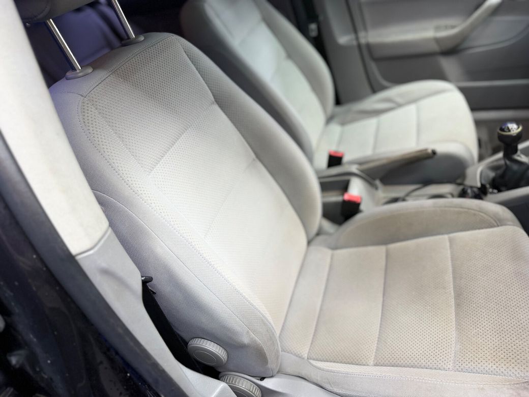 2004 Volkswagen Golf