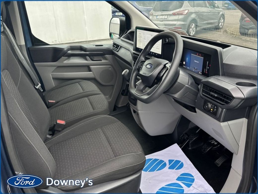 2024 Ford Transit Custom