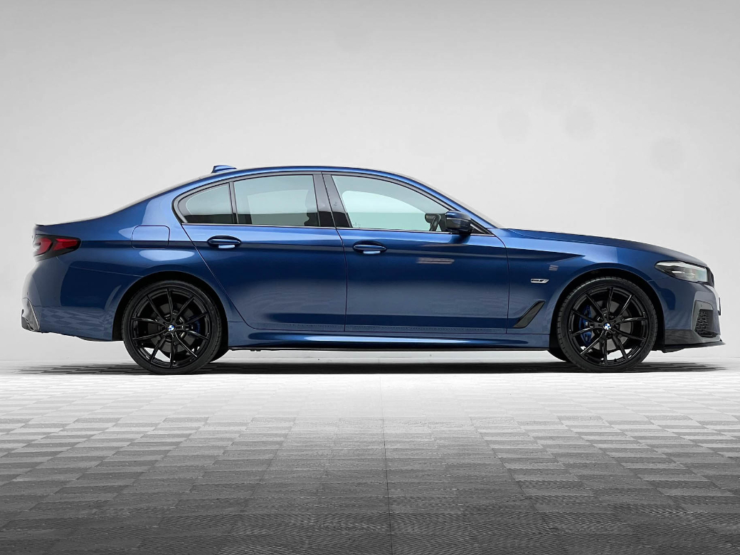 2022 BMW 5 Series