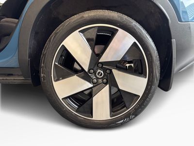 2023 Volvo C40