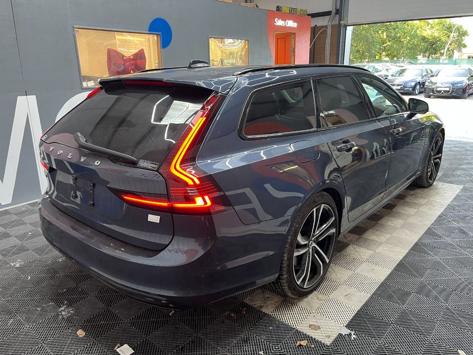 2023 Volvo V90