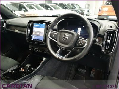 2023 Volvo XC40