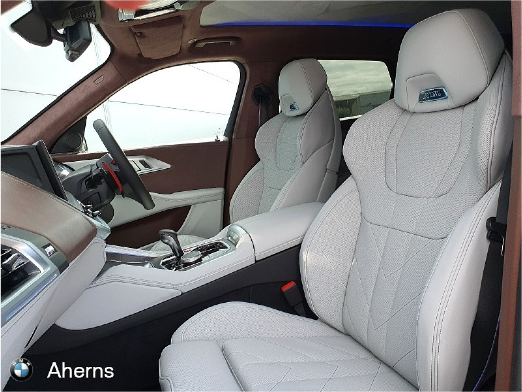 2025 BMW XM