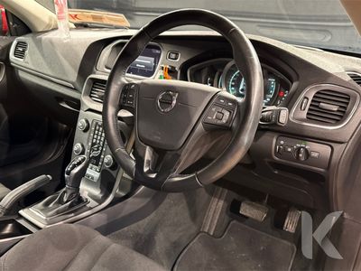 2018 Volvo V40