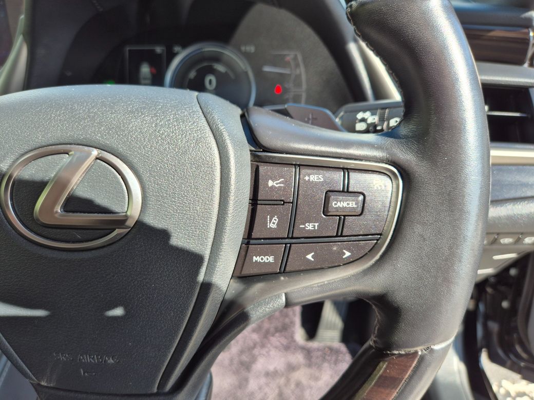 2021 Lexus ES 300h