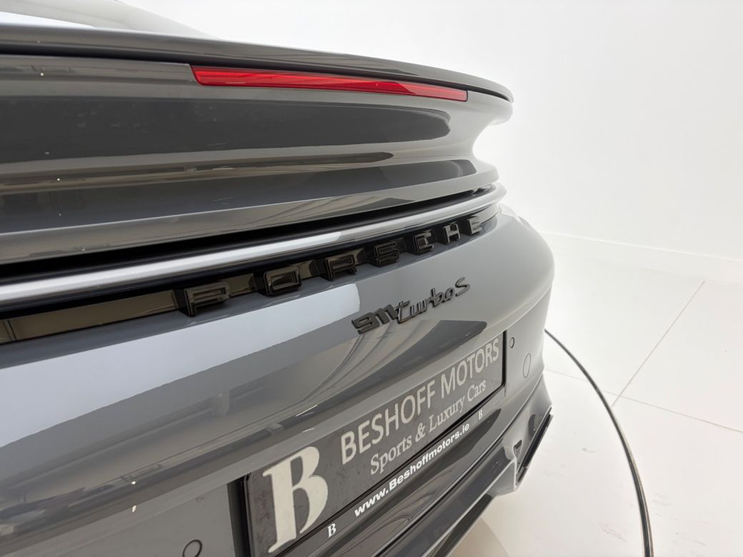 2023 Porsche 911