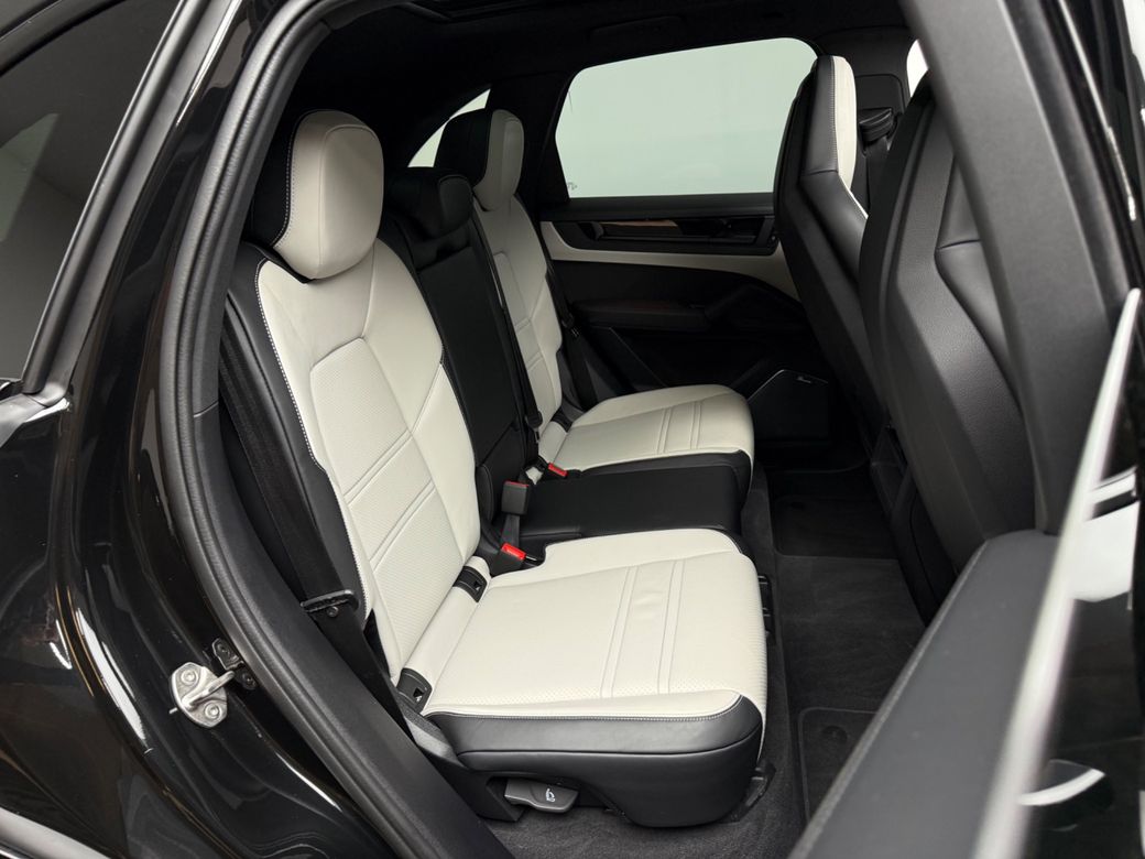 2026 Porsche Cayenne