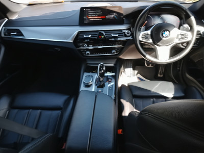 2018 BMW 530