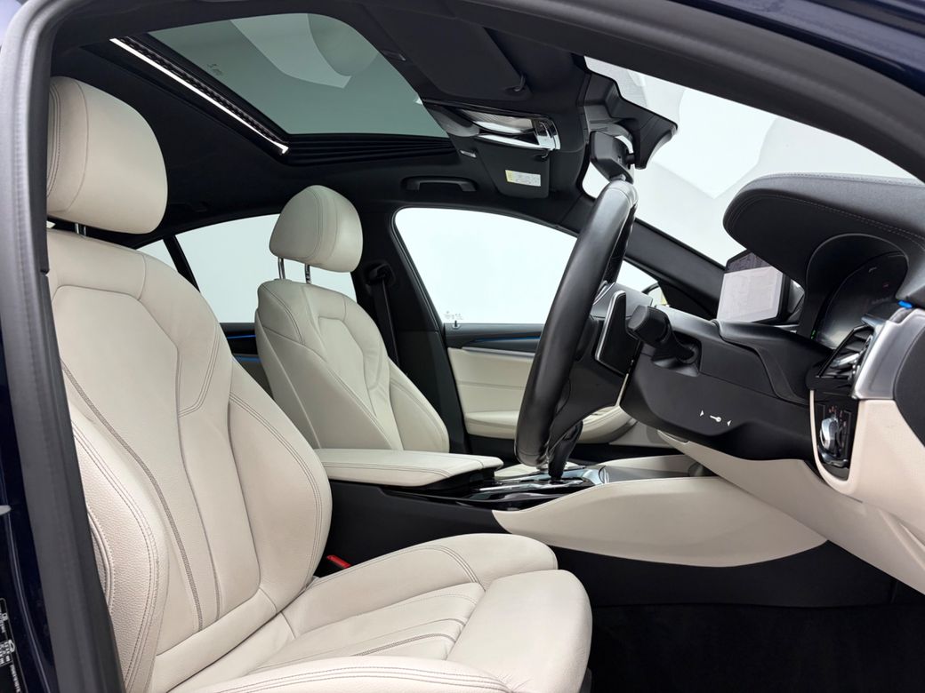 2021 BMW 5 Series