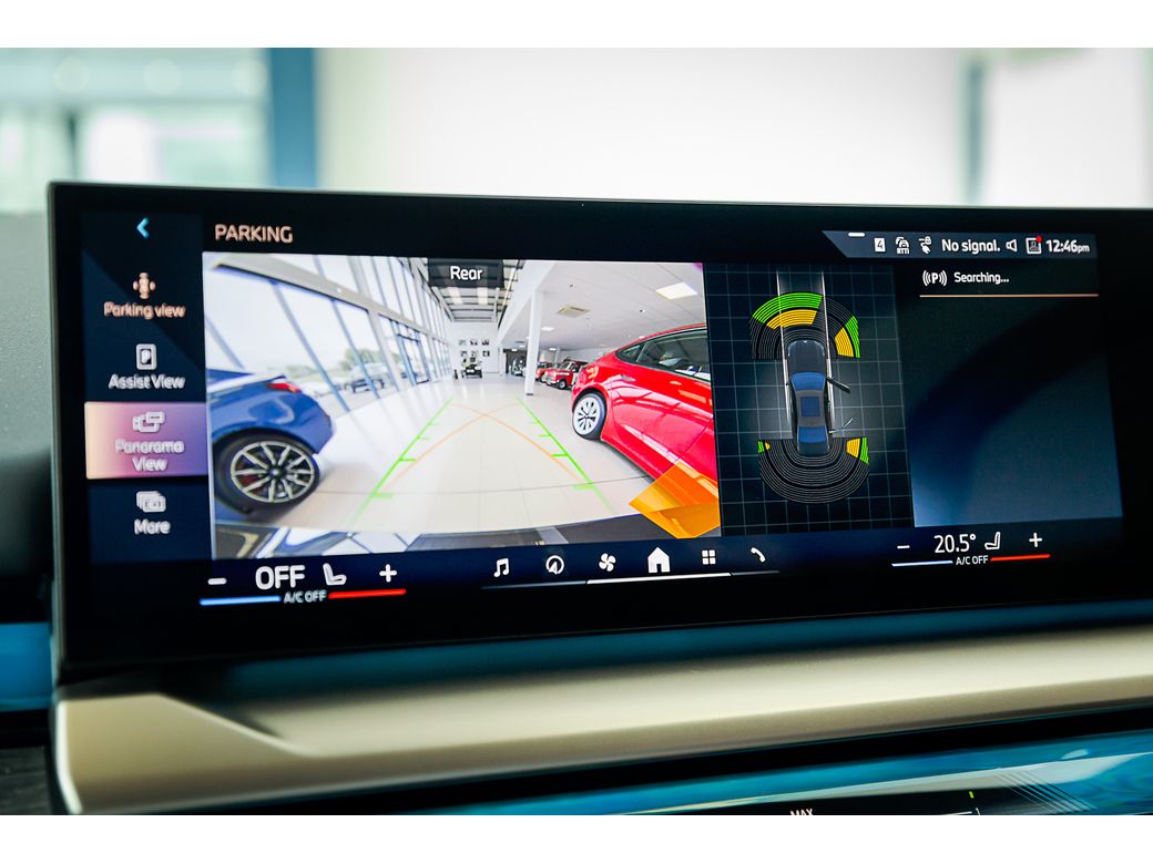 2025 BMW i5
