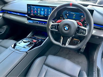 2025 BMW M5