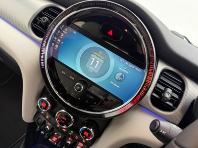 2022 Mini Hatch