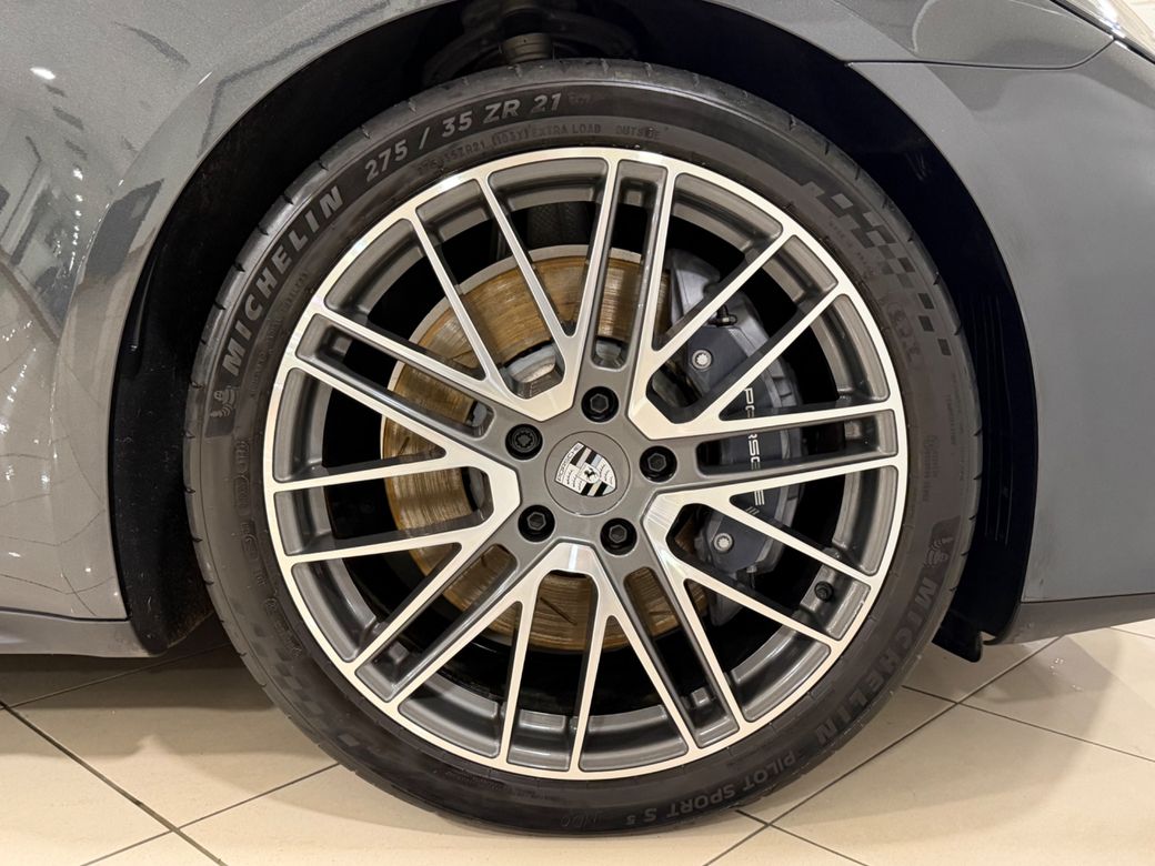 2025 Porsche Panamera