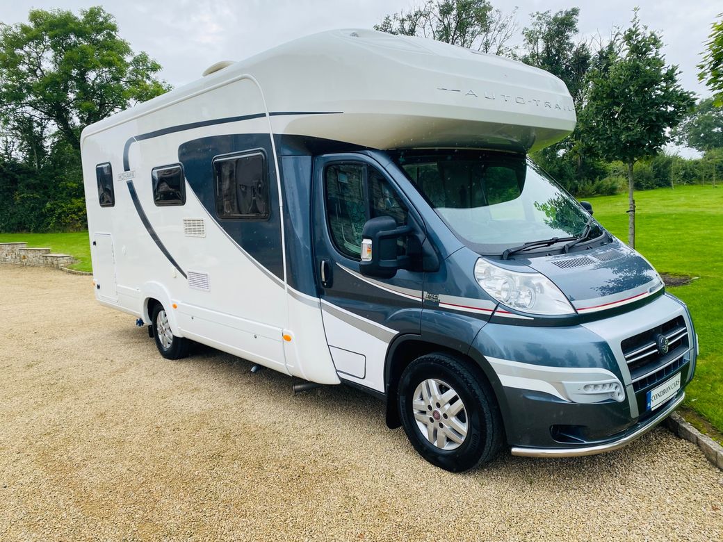 2015 AUTOTRAIL  FRONTIER MOHAWK LOW PROFILE !! C1 REQUIRED !! 