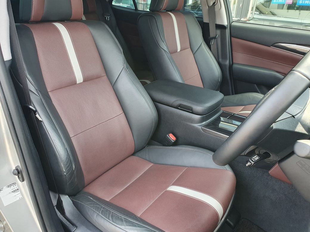 2014 Toyota Crown