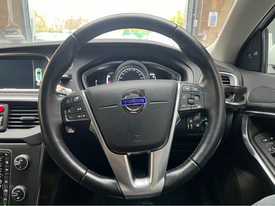 2016 Volvo V40