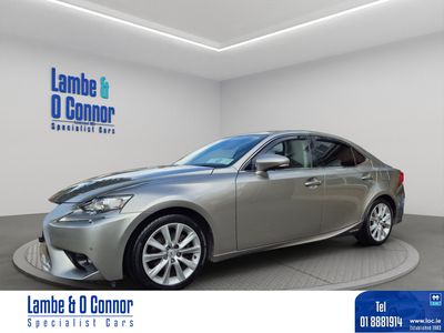 2015 Lexus IS 300h