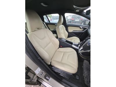 2017 Volvo V60