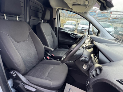 2023 Ford Transit Courier