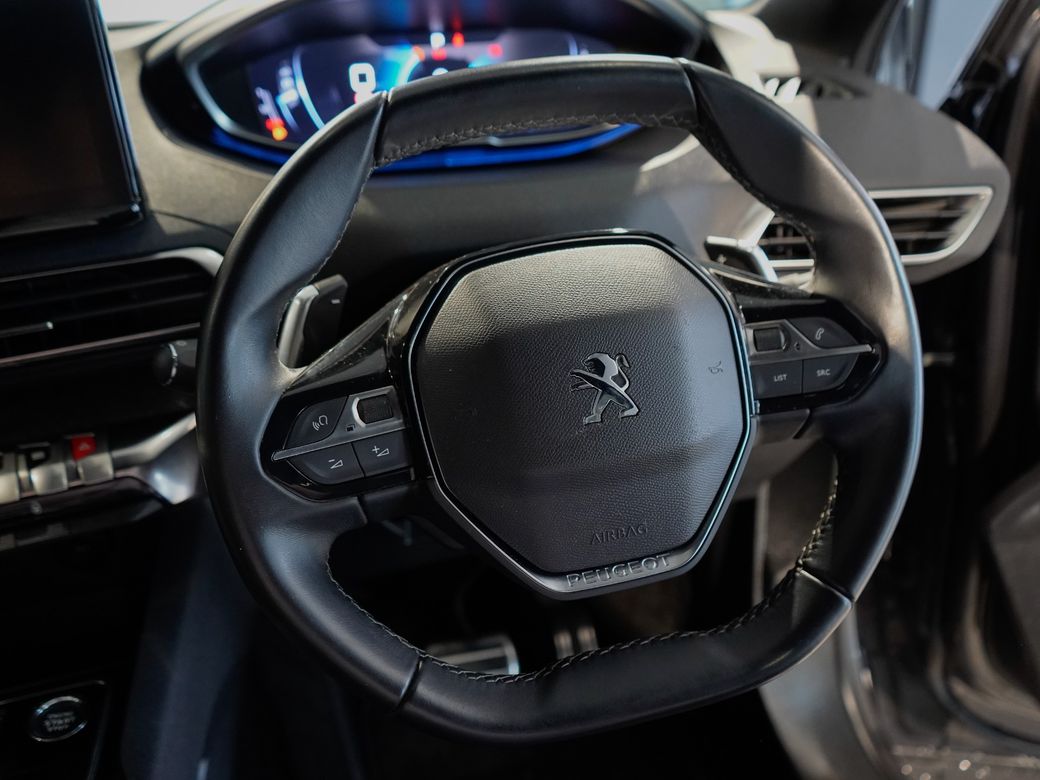 2023 Peugeot 5008