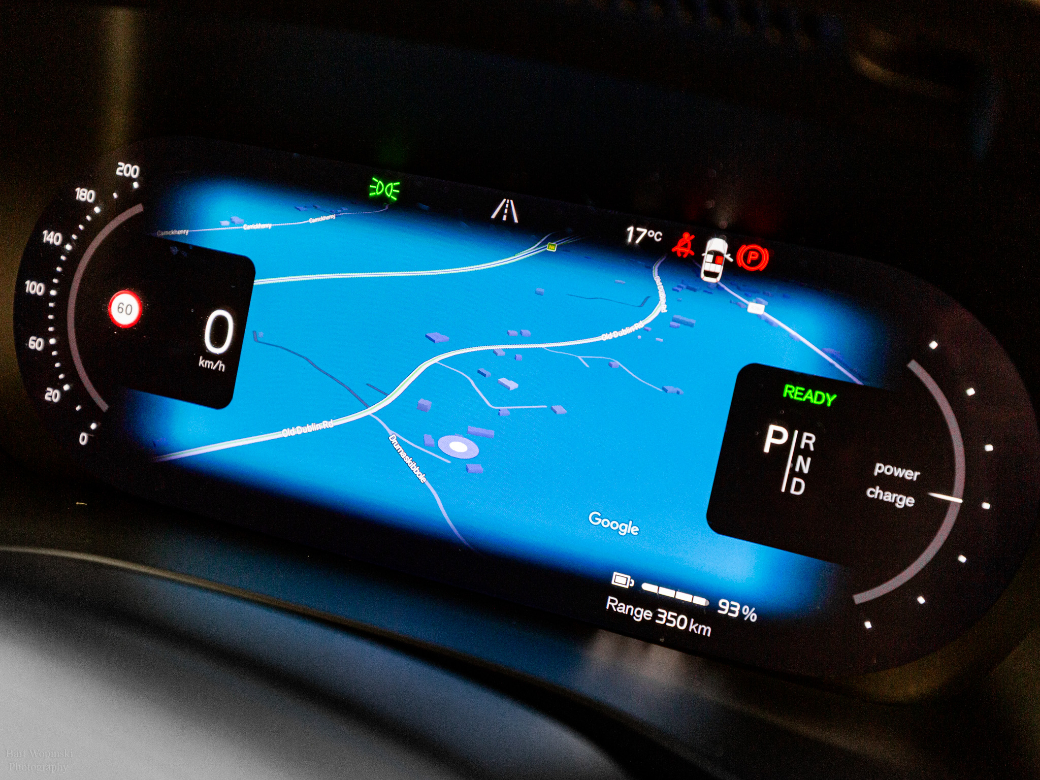 2023 Volvo XC40