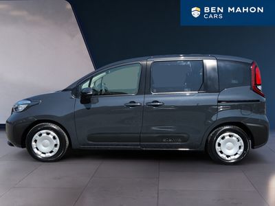 2023 Toyota Sienta