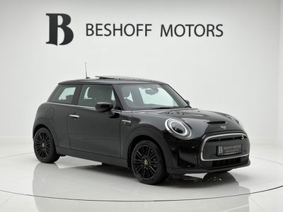 2023 Mini Hatch