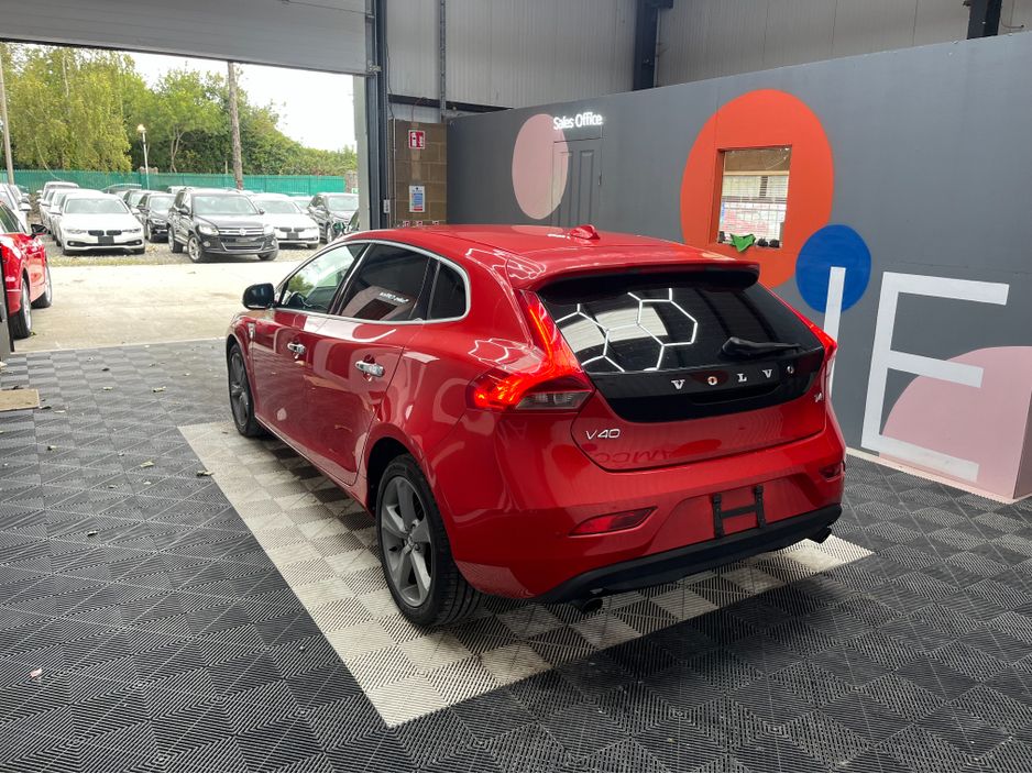 2014 Volvo V40