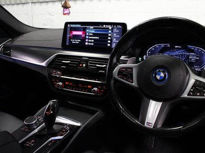 2021 BMW 530