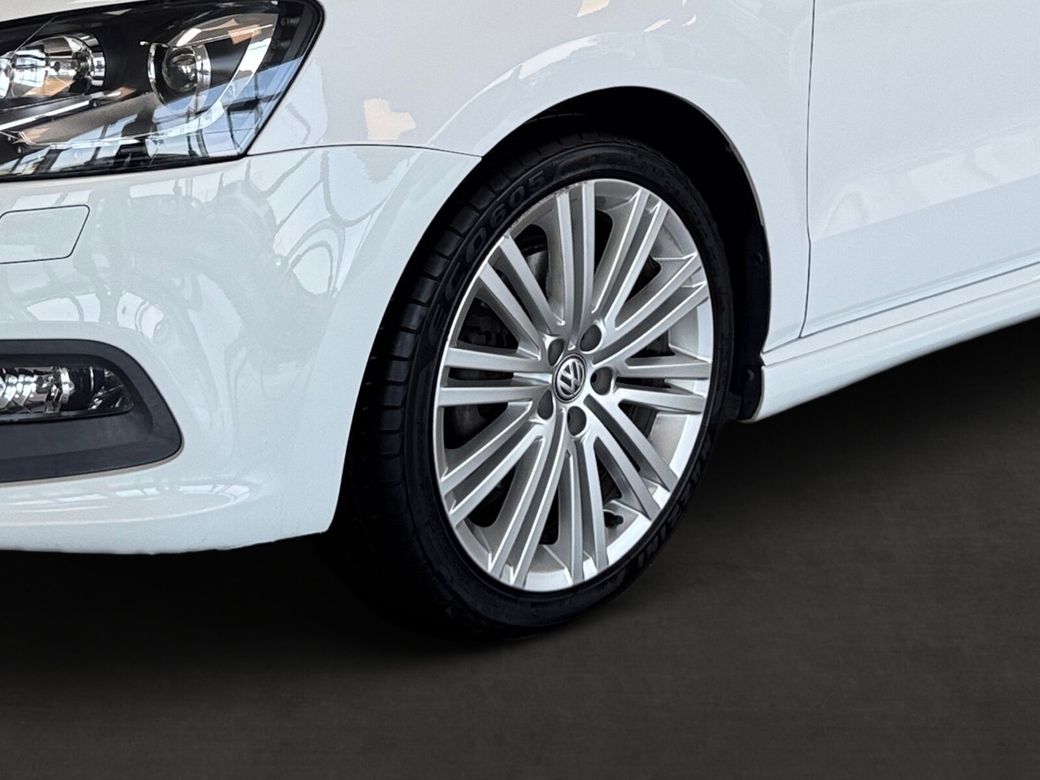 2015 Volkswagen Polo