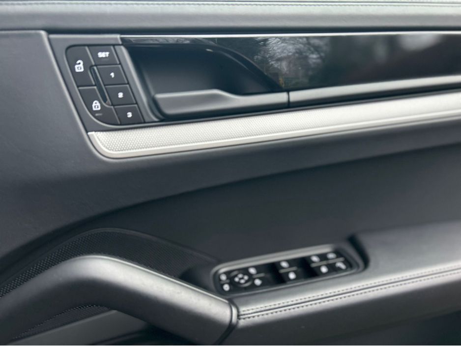 2024 Porsche Cayenne