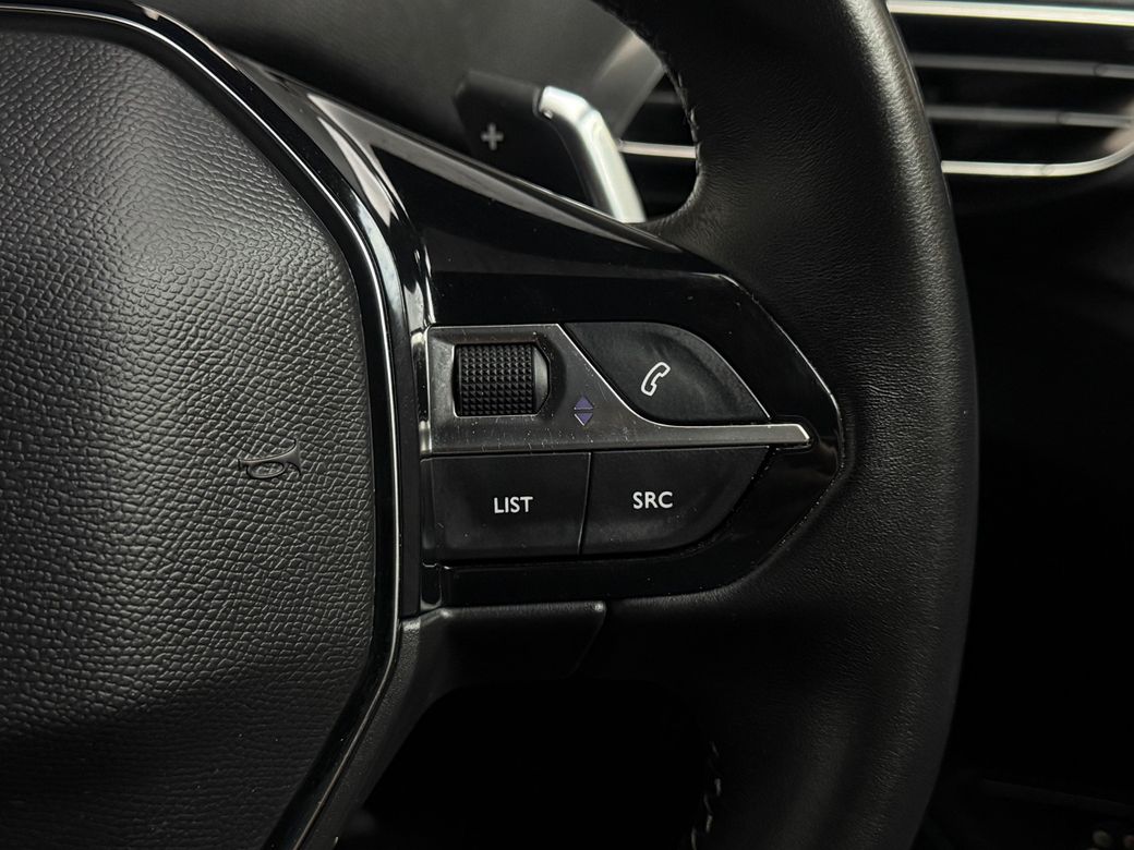 2023 Peugeot 5008