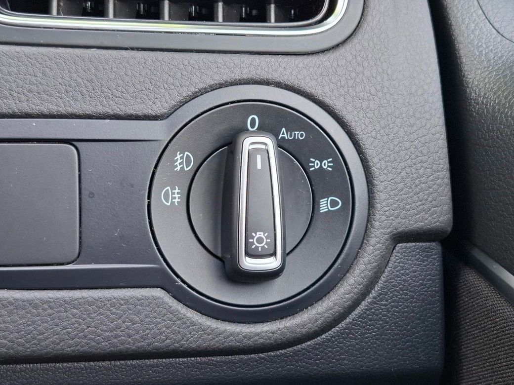 2017 Volkswagen Polo