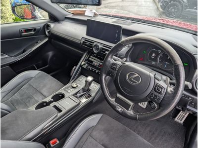 2023 Lexus IS 300h
