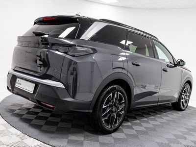 2025 Peugeot 5008