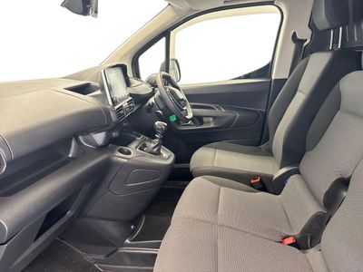 2023 Peugeot Partner