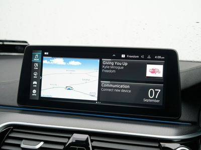 2022 BMW 530