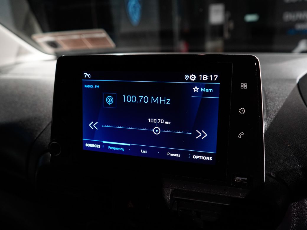 2023 Peugeot Partner