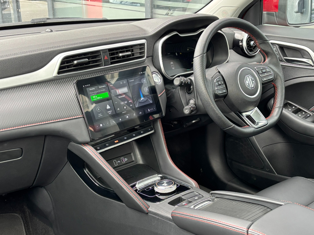 2022 MG ZS