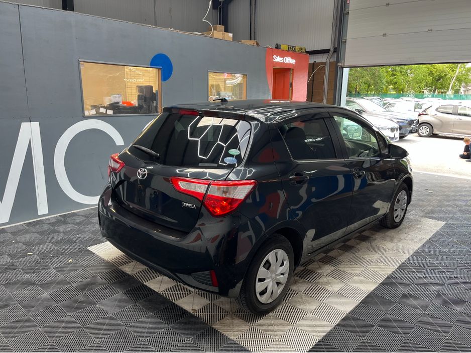 2017 Toyota Vitz