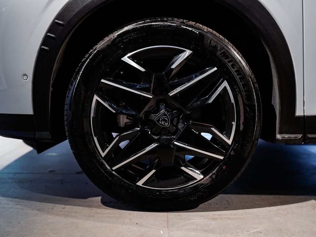 2025 Peugeot 3008