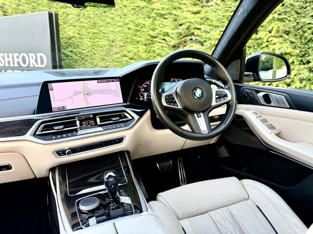 2019 BMW X7