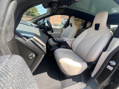 2023 BMW iX