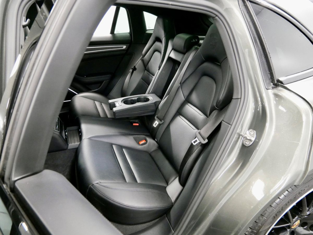 2023 Porsche Panamera
