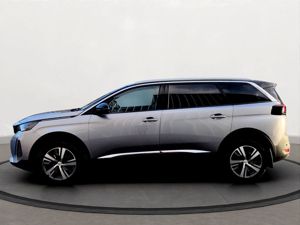 2023 Peugeot 5008
