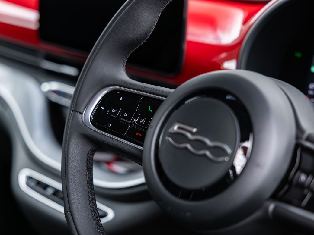2025 Fiat 500